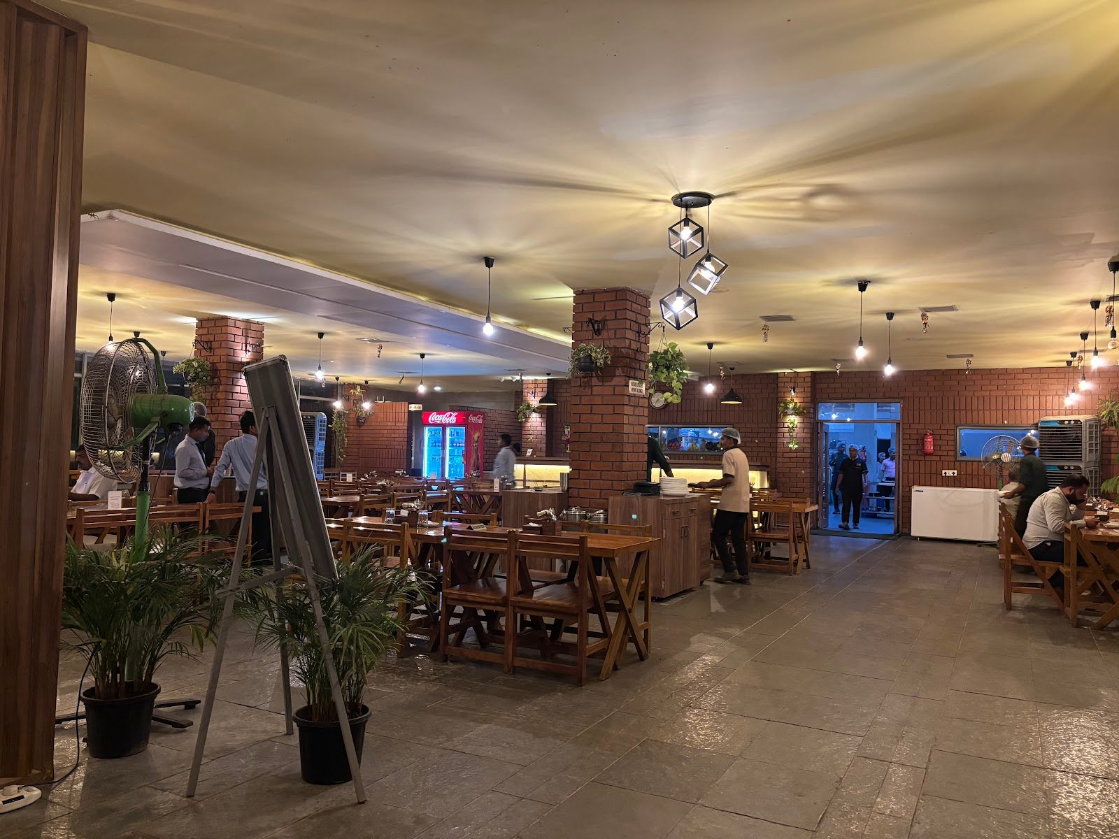 Restaurant Ambiance